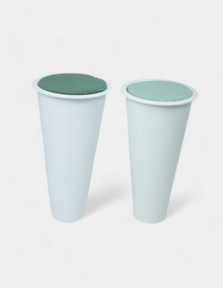 Cono de Plástico con Esponja - Funerarias y Cementerio